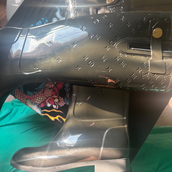 Louis Vuitton Rain Boots - Picture 3 of 3